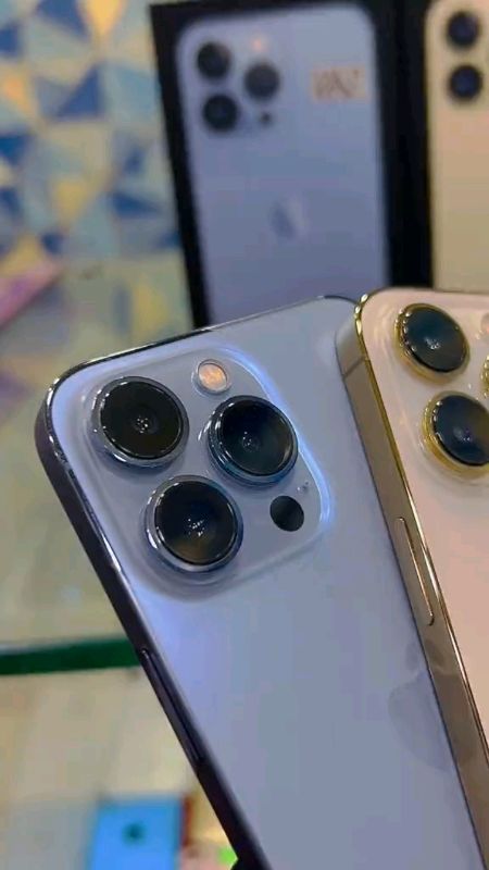 #achadinhos# Celular IPhone 13 pro 128 GB ou 256GB seminovo vitrine 100% original acompanha carregador + NF bateri