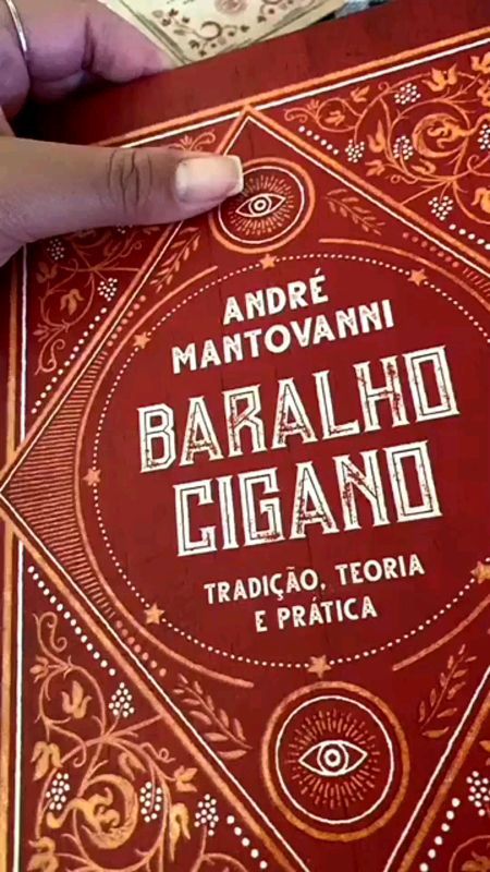 Livro Baralho cigano Tradição# teoria#  Pratica# Capa grossa muito explicativo