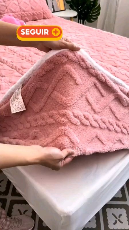 Capa Protetora de Colchão Fofinho #roupadecama #cama #inverno #tafu #veludo #capa #protetora #colchao #costuradequilting #flanela #antiderrapante