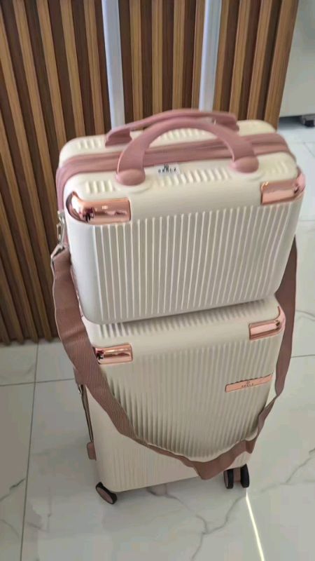kit mala de bordo viagem avião 10kg  com rodinha #maladeviagem #kitmalaefrasqueira #mala #11do11 #12do12 #viral #noprecinho #brubrd