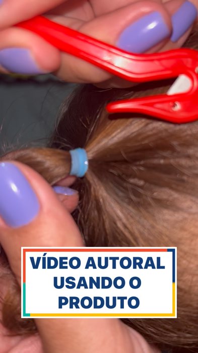 Essa foi a melhor aquisição que eu tive porque já não aguentava mais a Maria chorando quando ia tirar o elástico do cabelo