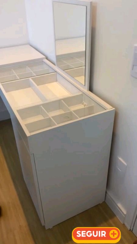 Escrivania Penteadeira de canto com espelho#Decoração #QuartoOrganizado #Penteadeira #Escrivaninha #HomeOffice #MóveisFuncionais #Shopee
