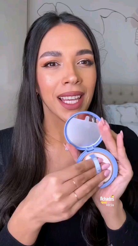 Chega de brilhar mais que o sol, amiga! ☀️😂 Esse pó compacto é o segredo pra uma pele aveludada, sequinha e linda o dia inteiro 💖 #make #pocompacto