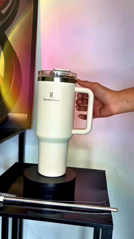 copo térmico de inox esse deixa sua bebida gelada por horas#copo #termico #bebida #café #acheinashopee #viraliza #viral #achadinhohenristore #fy