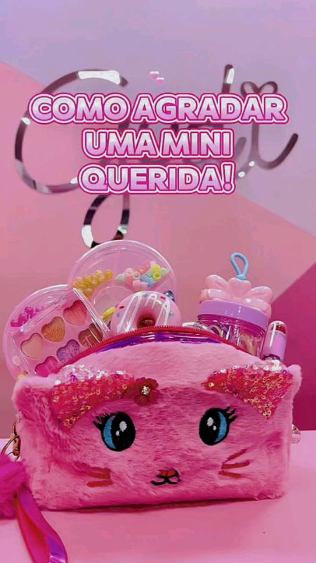 Kit Maquiagem Bolsinha Sombras Pincéis Batom Gloss Unhas Skin Care #maquiagem #bolsinha #sombras #pinceis #batom #gloss #unhas #skin #care