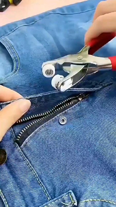 Alicate Aplicador Para Botao De Metal De Pressao Roupa Bebe com botões de roupas.#roupa#costureira#aplicador#metal#roupa#bebe#baby#pressao