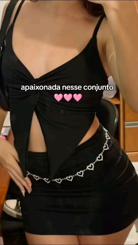 Conjunto de saia e cropped feminino #conjuntofeminino #lookfesta #lookreveillon #saiapreta #lookfimdeano #roupanatal #lookfesta #conjuntopreto