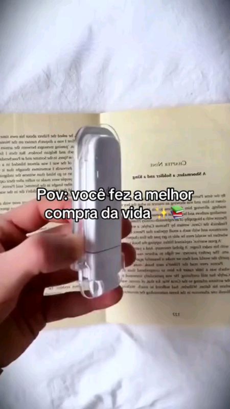 Luz de leitura led. #presente #livraria #led #shopeevideo #achadinhos #shopee