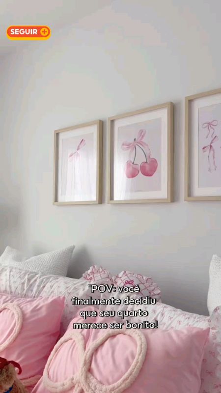 Pov: decidiu deixar seu quarto mais aconchegante.💗 #quadro #quarto