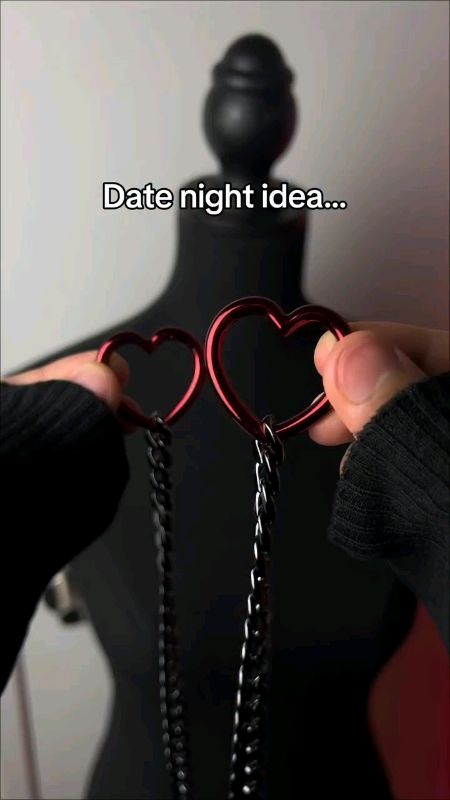 Tenha seu acessório agora mesmo 🫦💥💥 #acessorio #Hot #sexy #corrente #colar #achadinho #sensual #bdsm #date #night #moda