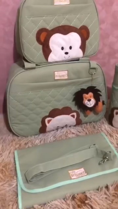 Bolsa Maternidade Safari #bolsa #maternidade #bolsamaternidade #kitbolsasmaternidade #kitbolsas #nenem #bolsadebebe #fy #mae