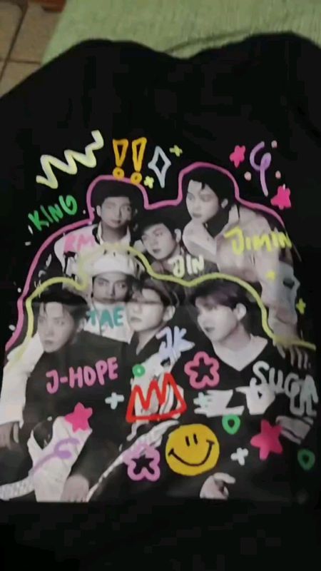 Camiseta unissex BTS #camisetakpopbts #CamisetaKpop #kpop #jhope #suga #camisetaalgodão #bts #camisabts #blusabts