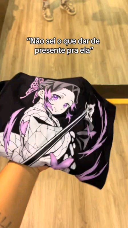 #oversized #anime #shinobu #camiseta