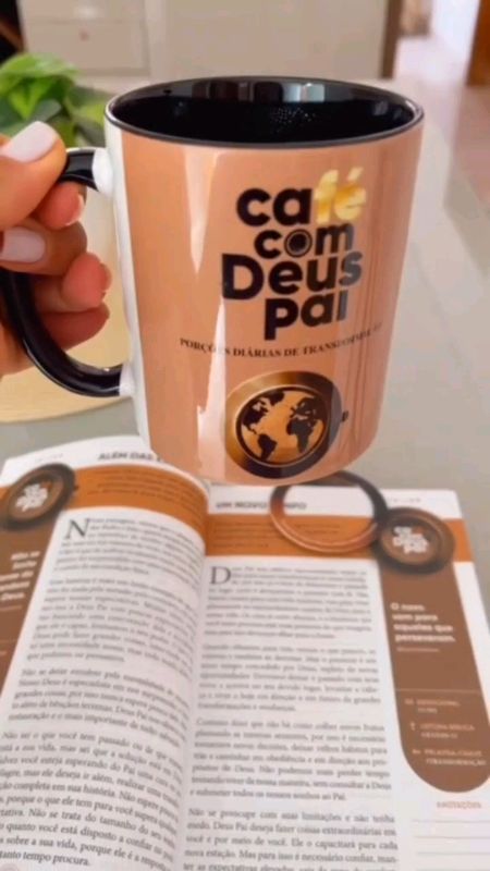 Caneca Devocional Café com Deus Pai Personalizada Cerâmica #Presentecriativo #Lembrança #Personalizado #CanecaPersonalizada #CanecaCafecomDeusPai