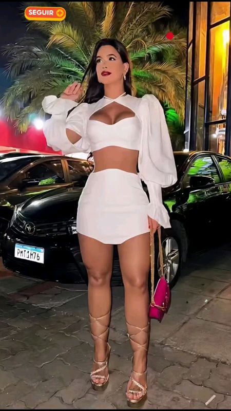 🚨Conjunto saia+cropped que modela o corpo e deixa o look irresistível 🔥✨Garanta o seu agora👇 #lookfeminino #conjuntoperfeito #moda2026 #estilosexy
