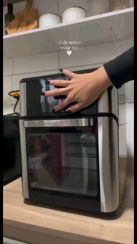 Air Fryer prepara alimentos crocantes e deliciosos com pouquíssimo óleo 😍 Mais saúde e praticidade no seu dia a dia! : #airfryer #fritadeirasemo#publ
