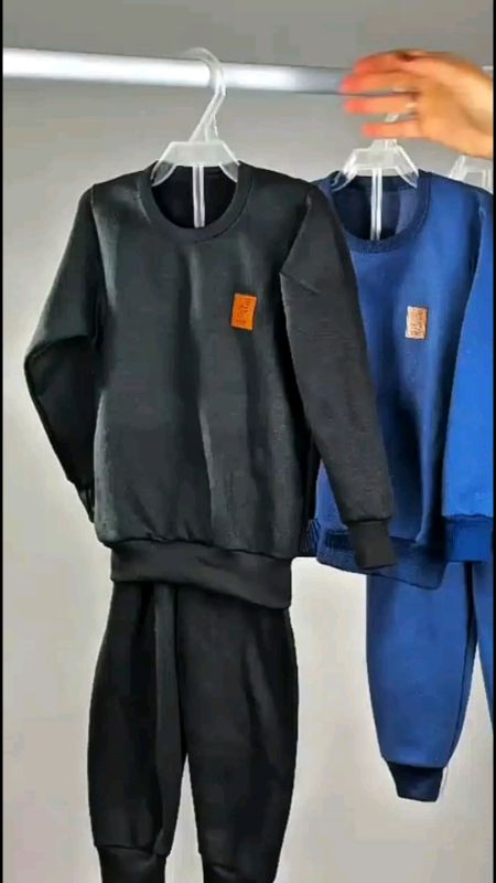 Kit 4 Peças Liso Moletom Menino Infantil Masculino Conjunto Inverno Roupa Casual #Moletom #infantil #pelúciado#menino #roupadefeio