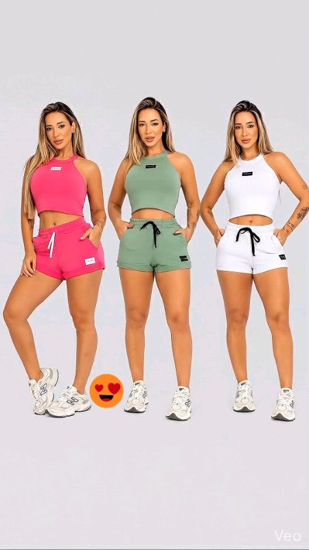 Conjunto Moletinho Feminino Moletom Academia Comfy Cropped e Short AVA Fitness #conjuntomoletinho #CroppedEShort #modafeminina #shortFitness