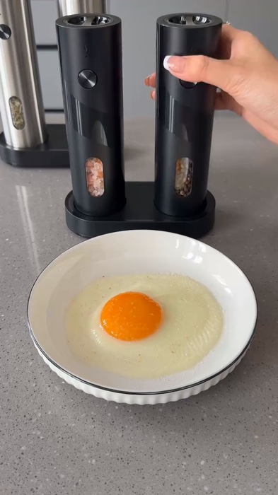 Moedor Elétrico De Sal Pimenta Temperos Condimentos Automático Com Ajuste de Moagem #TRITURADOR #granulagem #itenscozinha #Gourmet
