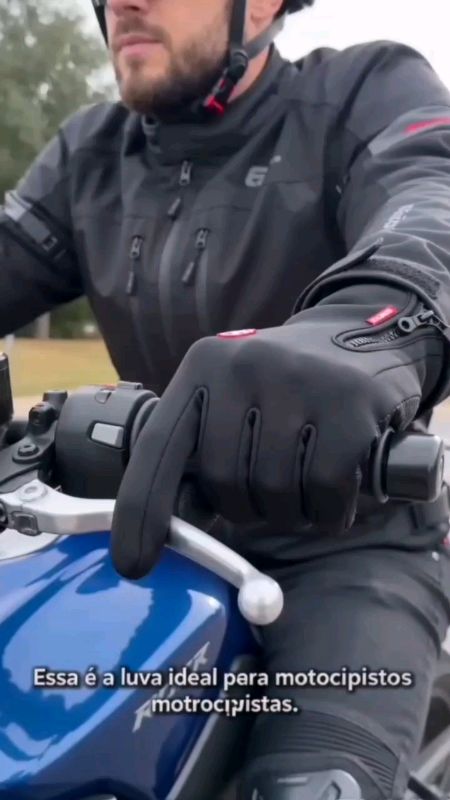Luva para motociclistas resistente a água e ao frio! Tecnologia touch screen #luva #moto #tecnologia #LuvaParaMotociclista