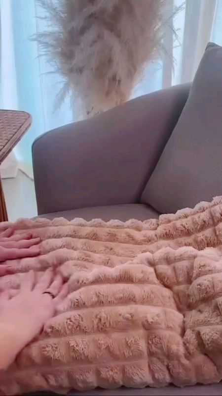 ✨Cobertor Aveludado Fluffy✨.        #cobertor #queen #veludo #cama #acheinashopee #cupom #shopeelive