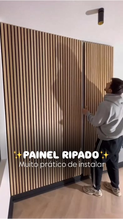 Painel ripado autocolante #decoracao #decor #painel #ripado #madeira #sala #cozinha #elegancia #bemestar #aconchegante #design #casa #lar #home