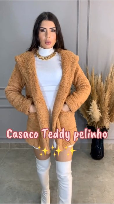 Casaco de Teddy pelinho com capuz feminino #casaco #casacoteddy #casacodefrio #casacopelinho