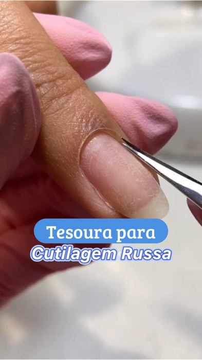 TESOURA PARA CUTILAGEM RUSSA STALEKS a melhor do mercado! Pode ser esterilizada em todos os equipamentos #unha #nail #manicure #cutilagem #cuticula