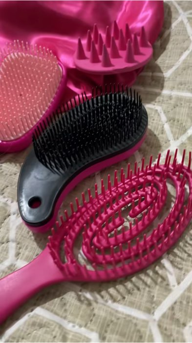 ￼Kit Escova Massageadora+ Raquete+ Polvo + Magica+ Touca Cetim #kitcapilar #escovadecabelo #kitescovas #toucadecetim #escovamagica #escovaraquete