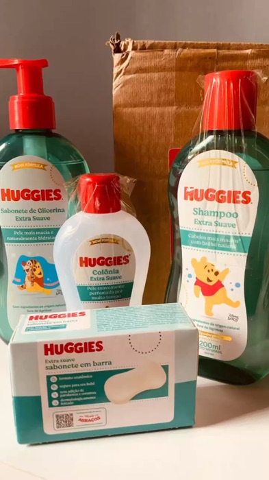 Banho cheio de carinho! 💚 #shampoo #condicionador #sabonete #kit #bebe #cabelo #cabelos #huggies #banho