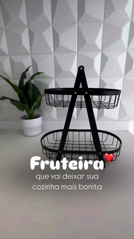 Fruteira funcional e estilosa, ideal para armazenar frutas e deixar seu ambiente mais organizado.  Clique em comprar agora #organizacao #fruteira