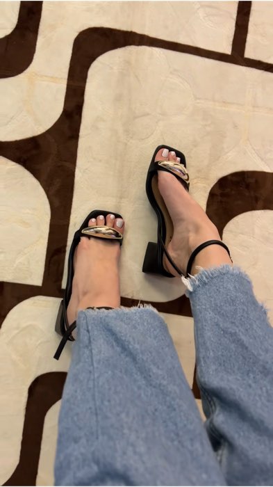 Sandália feminina Salto Bloco #sandalia #sandaliafeminina #sandaliadesalto #saltobloco #sandaliaconfortavel