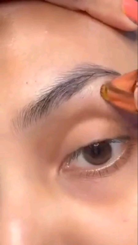 #DepiladorFacial #CanetaDepiladora #SobrancelhasPerfeitas #BelezaFeminina #CuidadosPessoais #DepilaçãoSemDor #AutoCuidado #DicaDeBeleza #MakePerfeita