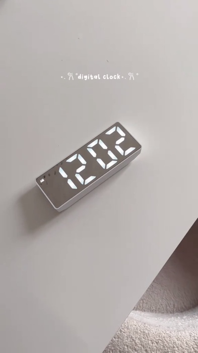 ￼Relógio Despertador Digital De Mesa 16X2X6cm Alarme Temperatura  Pilha AAA Usb   Com Led loja canaa#shopee #achados #promo #viral