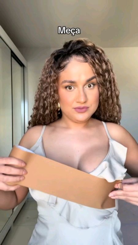 Fita levanta seios. #sutiainvisvel#sutiafita #sutiaadesivo #levantaseios #FitaLevantaSeios #boobtaype #adesivolevantaseio #sutia #sutiãinvisivel