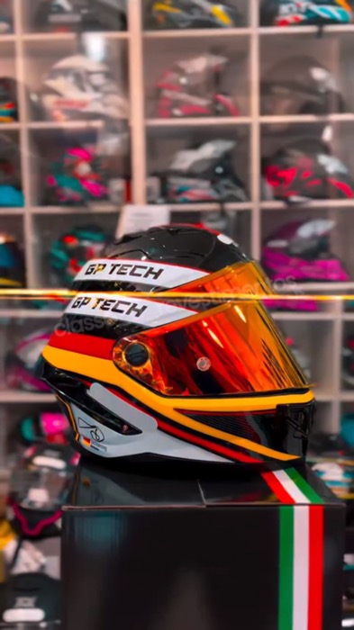 CAPACETE GP TECH MOTO PILOT GP CIRCUIT Países #gptech #gpcircuit #capaceteesportivo #capacetemoto #pretovemelho #motociclismo #CAPACETEPAISES