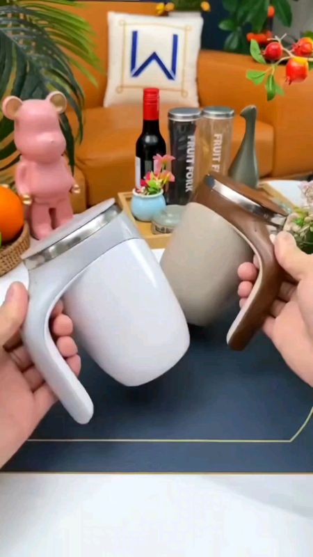 Caneca Elétrica Misturadora Automática #caneca #canecamisturadora #praticidade #canecatermica