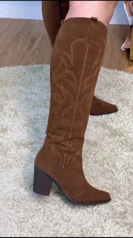 Bota Feminina Texana western country Cano longo salto grosso bico Fino #botatexana#botawestern#botabicofino#botacanolongo#moda#publi
