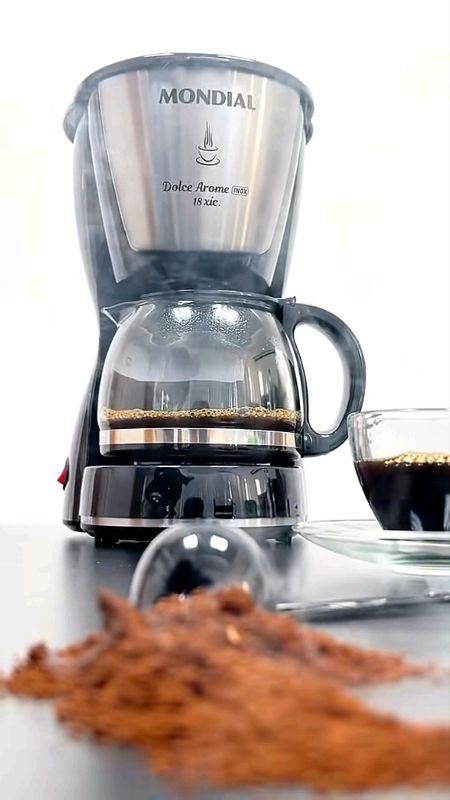 Cafeteira Elétrica Dolce Arome Mondial C30 550W Preta/Inox 18 Xícaras ☕✨🖤