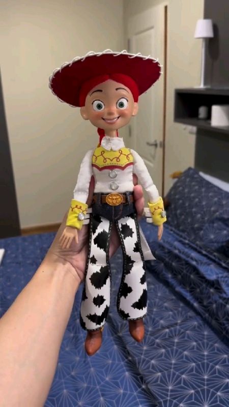 Boneca Jessie #toysStory #BonecaJessie #jessie #disney #bonecowoody #explora #explorar #boneca #kids #DisneyToys #viral #ShopeeVideo #shopee