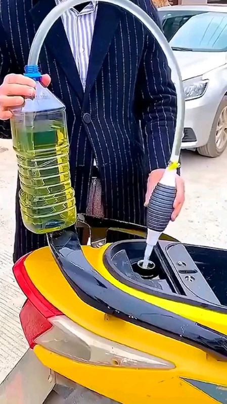 Bomba de sucção manual para transferência gasolina água óleo etanol. #bombadesuccao #utilidades #ferramenta #BOMBA #ShopeeVideo #shopee #Promo