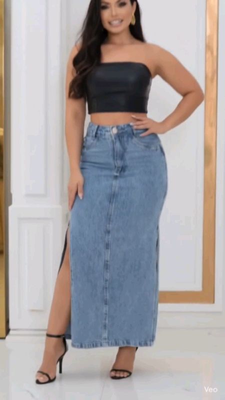 Saia Midi abertura lateral #saiamidi #SaiaJeans #modafeminina #saialonga #SaiaComAbertura