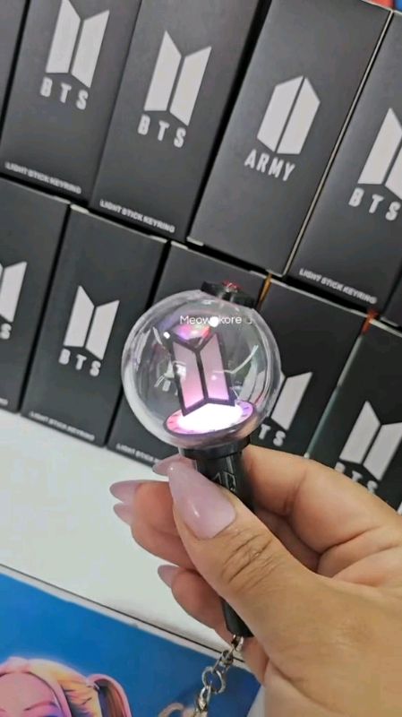 Chaveiro mini ARMY BOMB🫰🏻🩷 #chaveirobts #miniarmybomb #armybomb #bts #army #chaveiro