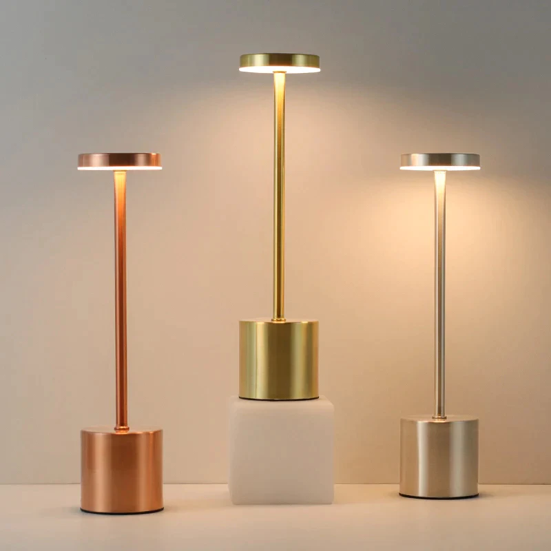 Luminária De Mesa Led Touch