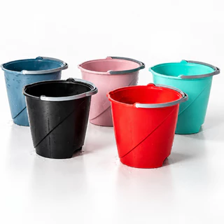Kit de Baldes Plásticos Multiuso Coloridos – Alta Resistência, Leves e Ideais para Limpeza